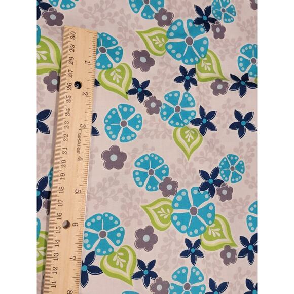 Blue Grey Floral Cotton Fabric 2 Yards New Sewing Quilting - Picture 3 of 3